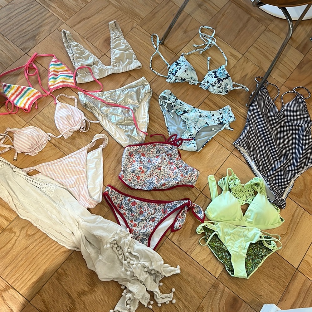 Bathing suit bundle + cover up!